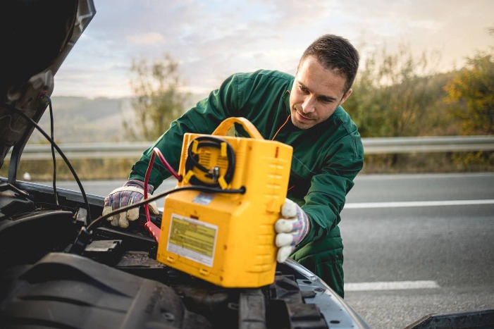 The Ultimate Guide to Roadside Assistance
