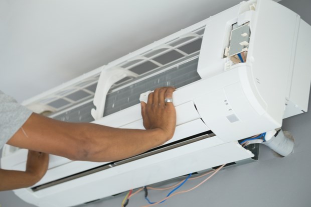 Top-notch AC Repair and Service Man in Dubai